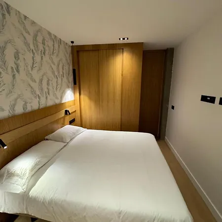 Moderno Costa 49 3-i Apartment